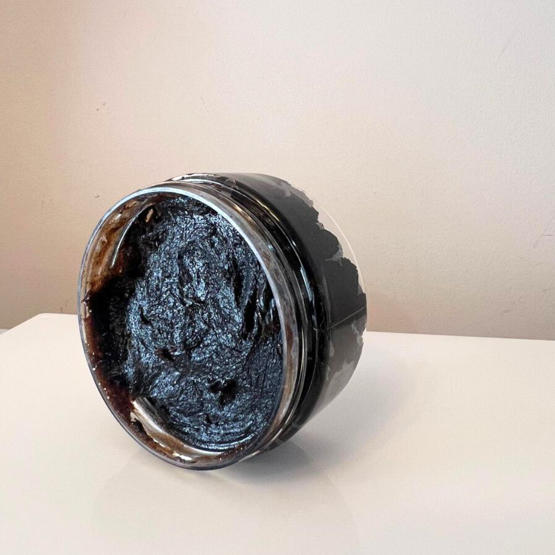 Radiant Glow Black Paste